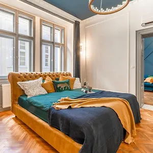  Apartment Charles Bridge By Riverside Czech Republic