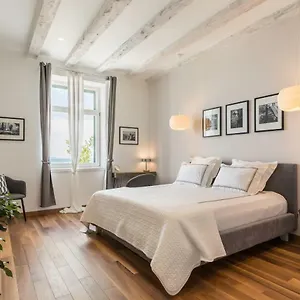  Apartment Adriatik Lux Riva Croatia